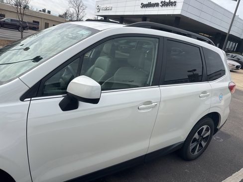 Used 2018 Subaru Forester 2.5i Limited image 2