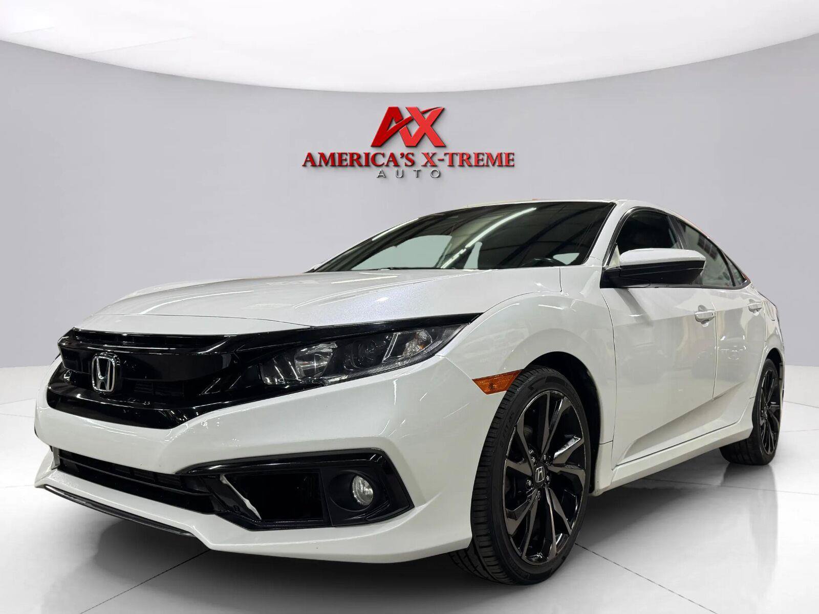 Used 2020 Honda Civic Sport image 2