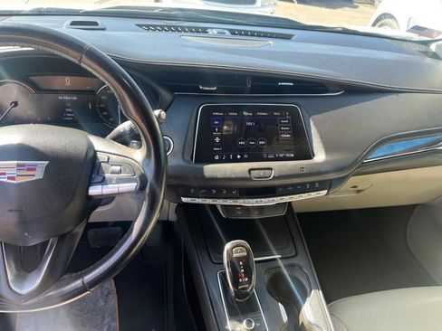 Used 2020 Cadillac XT4 Luxury FWD image 11