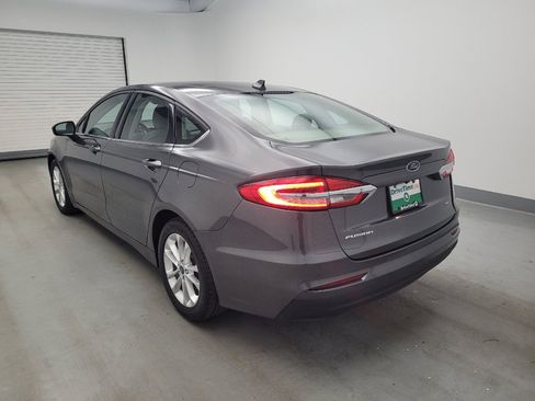 Used 2019 Ford Fusion SE FWD image 5