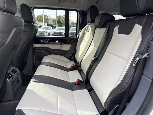 New 2025 INEOS Grenadier Fieldmaster Edition image 23