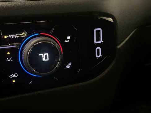 Certified 2025 Chevrolet Silverado 1500 LT image 32