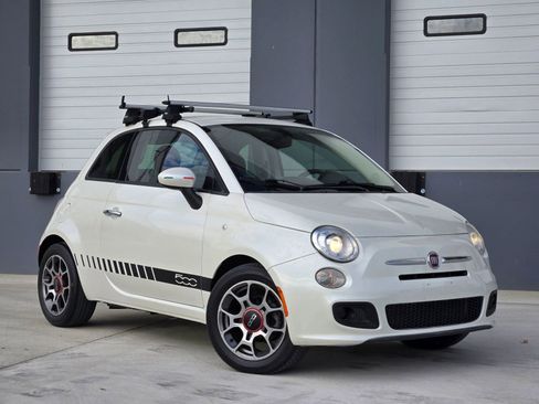 Used 2017 FIAT 500 Pop image 1