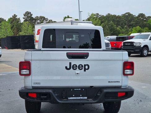 New 2026 Jeep Gladiator Sport image 6