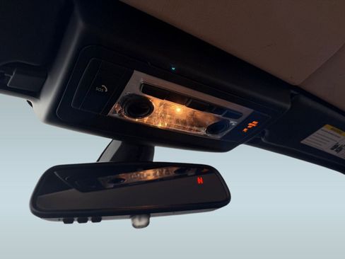 Used 2016 BMW Z4 sDrive28i w/ Sport Package image 16