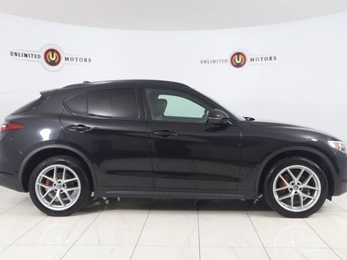 Used 2019 Alfa Romeo Stelvio Ti Sport w/ Quick Order Package 22S Sport AWD/4WD image 2
