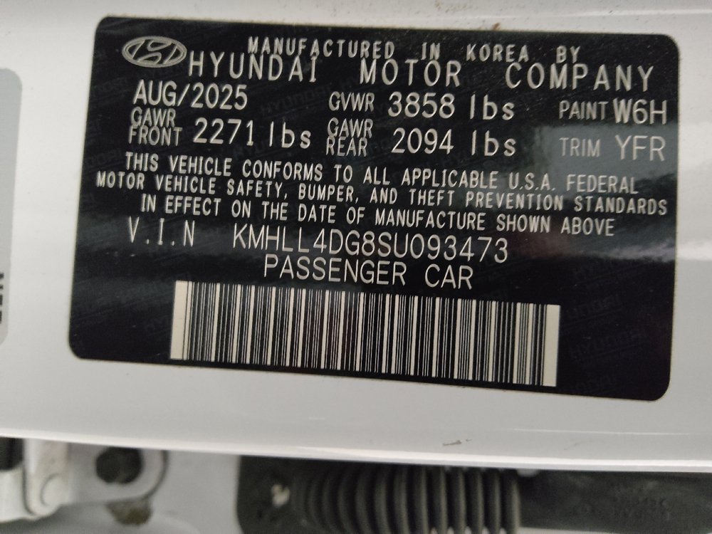 Used 2025 Hyundai Elantra SE FWD image 33