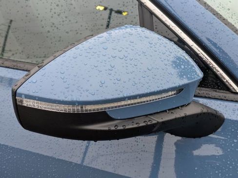 New 2026 Volkswagen Tiguan SE image 12