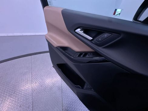Used 2025 Chevrolet Equinox ACTIV w/ LPO, Floor Liner Package FWD image 32