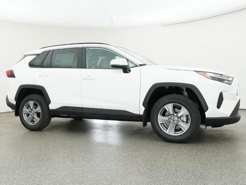 New 2025 Toyota RAV4 XLE image 28