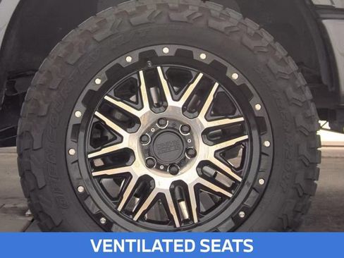 Used 2018 Ford F150 Platinum w/ Equipment Group 701A Luxury AWD/4WD image 13
