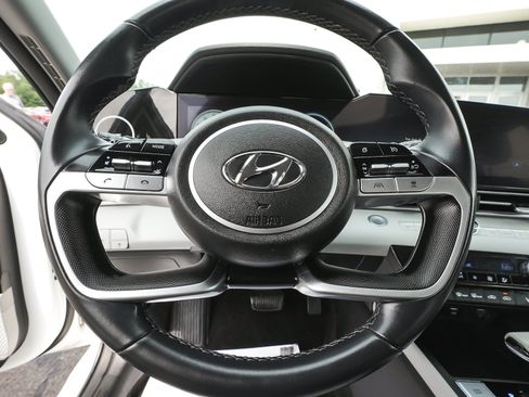 Used 2023 Hyundai Elantra Limited w/ Cargo Package FWD image 19