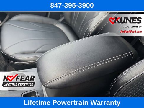 Certified 2025 Ford Escape Platinum w/ Premium Technology Package image 58