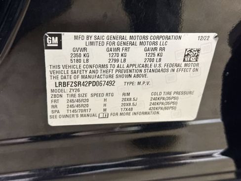 Certified 2023 Buick Envision Avenir AWD/4WD image 33
