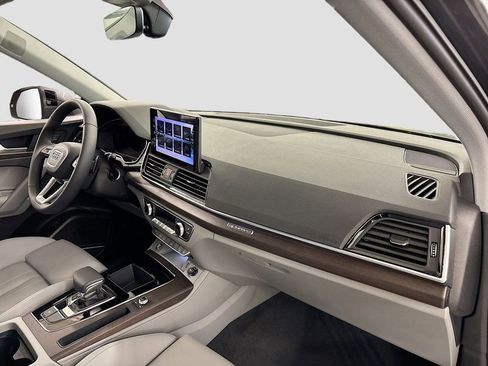 Used 2025 Audi Q5 2.0T Premium Plus w/ Premium Plus Package image 13