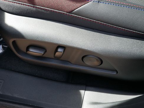 New 2026 Chevrolet Equinox RS w/ Safety and Technology Package AWD/4WD image 17