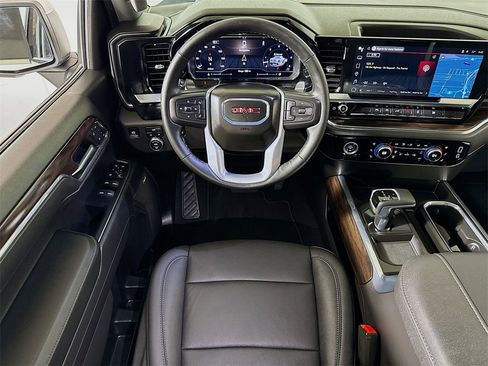 Certified 2024 GMC Sierra 1500 SLT w/ SLT Convenience Package image 20