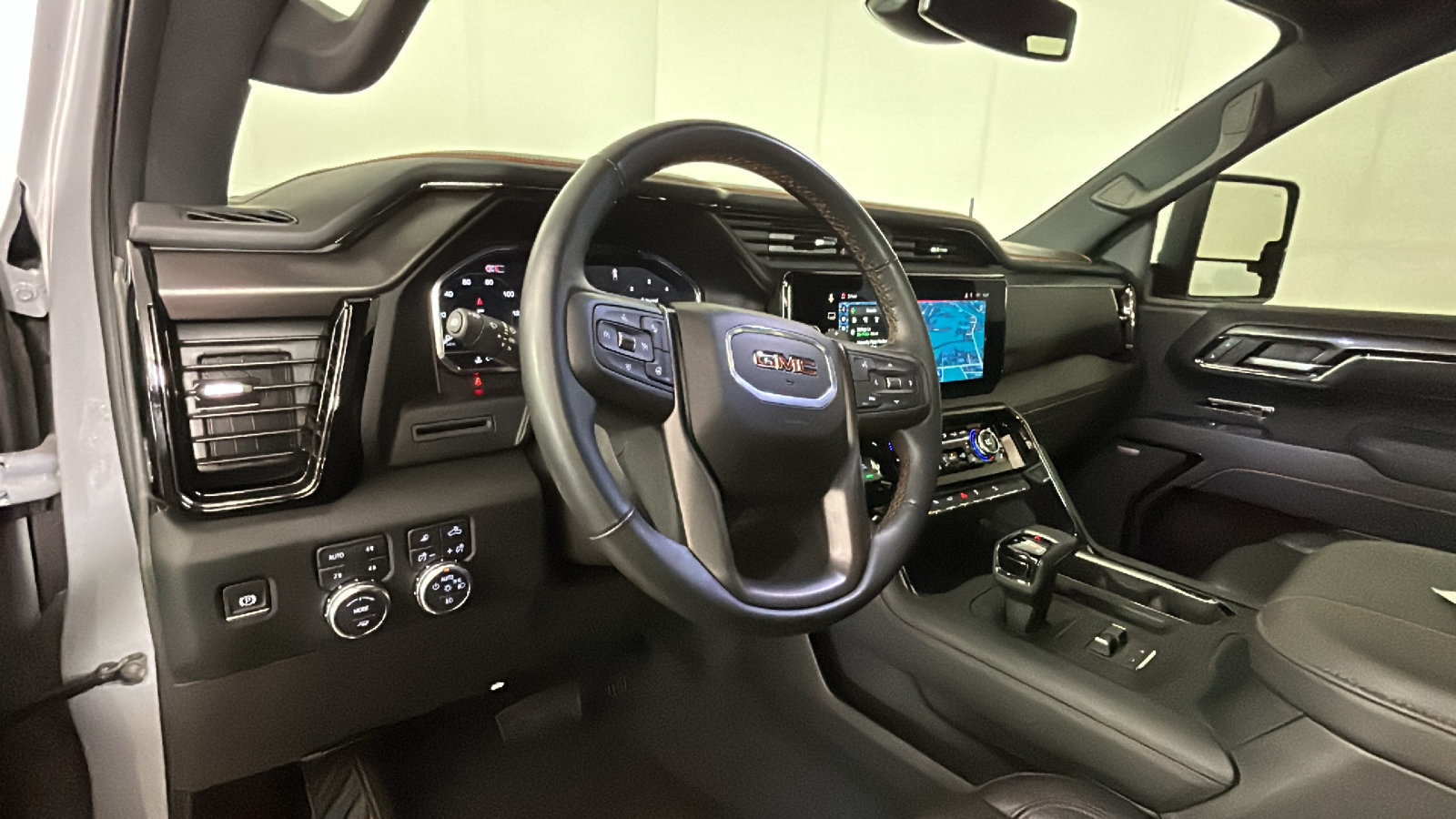 Used 2025 GMC Sierra 1500 AT4 AWD/4WD image 17