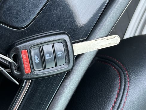 Used 2017 Honda Accord Sport Special Edition image 31