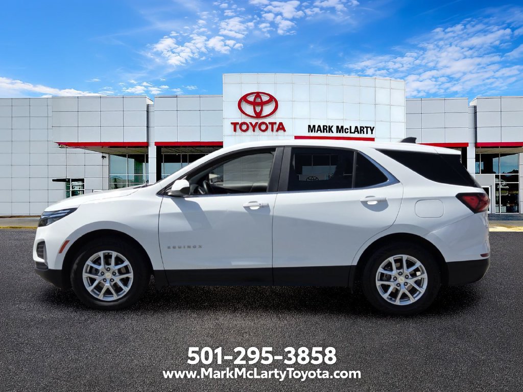 Used 2023 Chevrolet Equinox LT FWD image 2