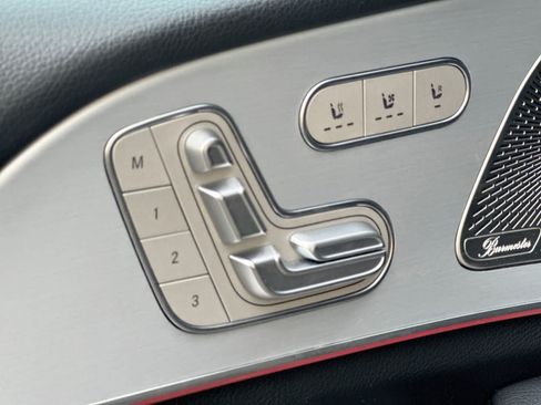 Used 2025 Mercedes-Benz GLS 450 4MATIC image 24