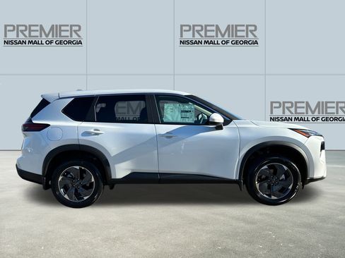 New 2026 Nissan Rogue SV image 4