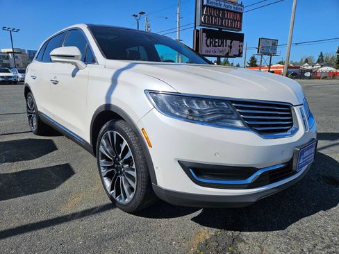 Used 2016 Lincoln MKX Reserve w/ Luxury Package AWD/4WD image 6