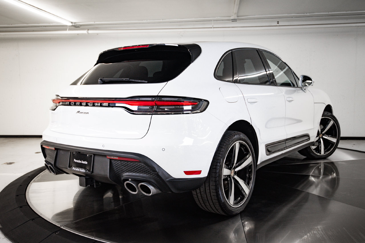 Certified 2026 Porsche Macan AWD/4WD image 7