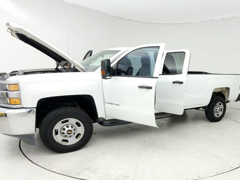 Used 2019 Chevrolet Silverado 2500 W/T w/ WT Convenience Package image 11