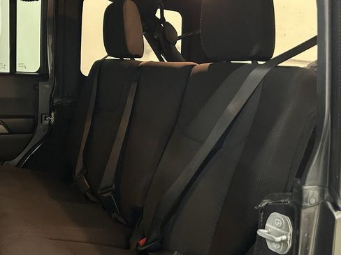 Used 2017 Jeep Wrangler Unlimited Sport image 30