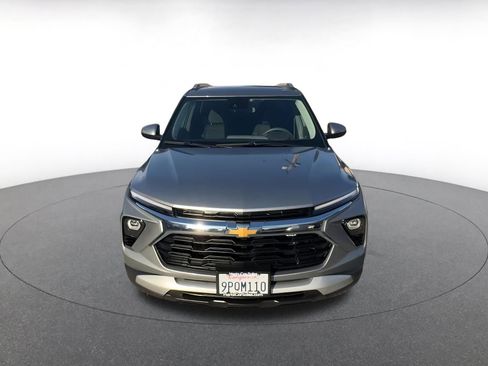Used 2025 Chevrolet TrailBlazer LT image 4