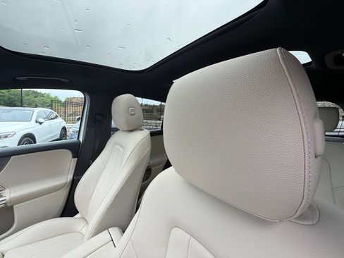 Used 2022 Mercedes-Benz GLA 250 4MATIC image 23