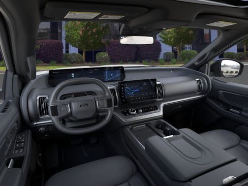 New 2026 Ford Expedition Platinum w/ Stealth Appearance Package image 9