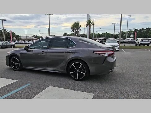 Used 2019 Toyota Camry XSE FWD image 28