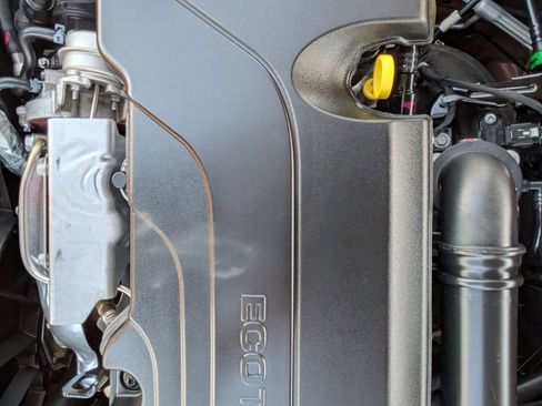 Used 2024 Chevrolet Malibu LT image 32