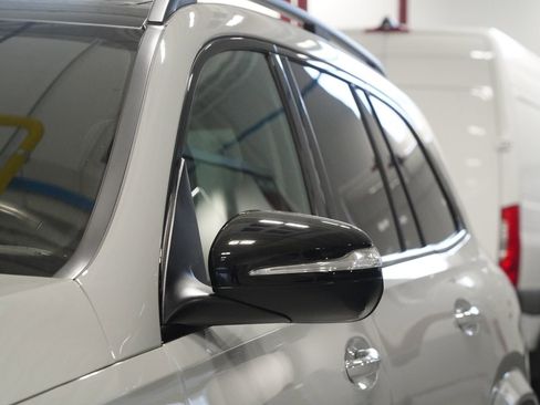 Certified 2024 Mercedes-Benz GLS 580 4MATIC image 9