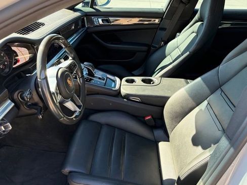 Used 2018 Porsche Panamera 4S image 16