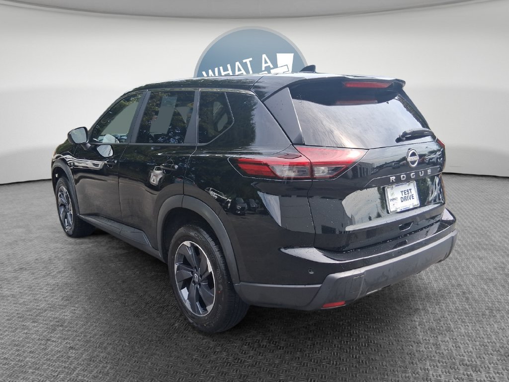 Used 2025 Nissan Rogue SV FWD image 6