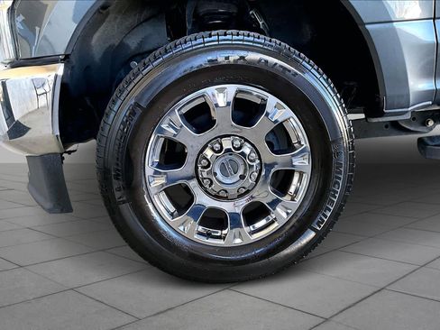 Used 2020 Ford F250 Lariat w/ Lariat Ultimate Package image 11