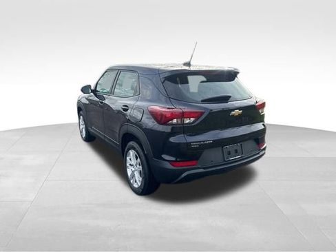 Used 2021 Chevrolet TrailBlazer LS image 3