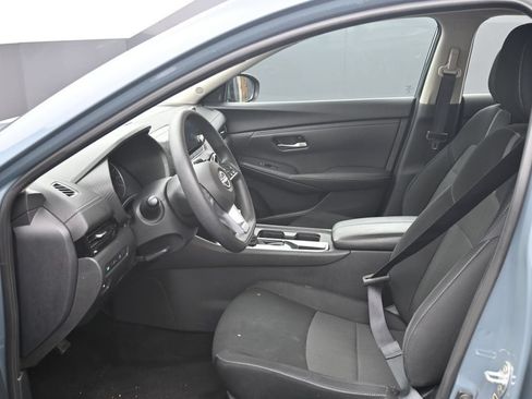 Used 2024 Nissan Sentra SV FWD image 15