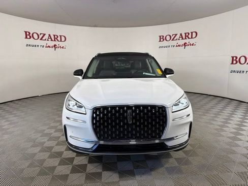 Used 2023 Lincoln Corsair Reserve w/ Equipment Group 201A AWD/4WD image 2