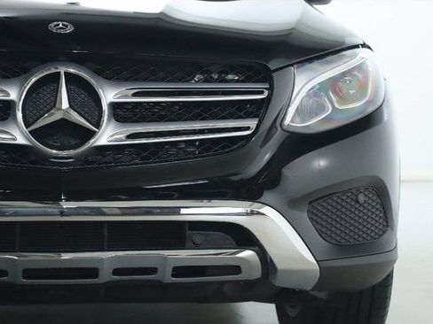Used 2019 Mercedes-Benz GLC 300 4MATIC image 8