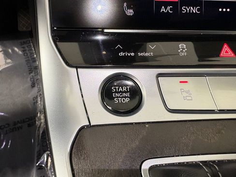 Used 2021 Audi A6 Premium Plus w/ Premium Plus Package image 23