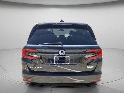 Certified 2024 Honda Odyssey Sport image 5