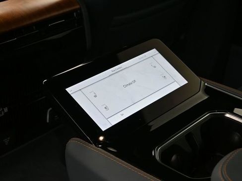 Used 2024 Jeep Grand Wagoneer L Series III image 21