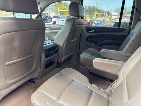Used 2015 Chevrolet Suburban LTZ AWD/4WD image 20