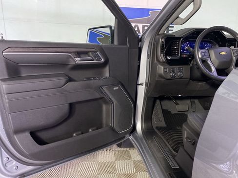 Used 2024 Chevrolet Silverado 1500 LTZ w/ LTZ Convenience Package II AWD/4WD image 28