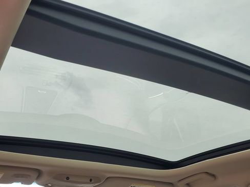 Used 2017 Lincoln Continental Reserve AWD/4WD image 26
