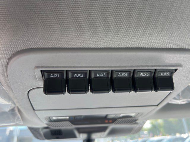 New 2026 Ford F550 4x4 Regular Cab Super Duty image 16